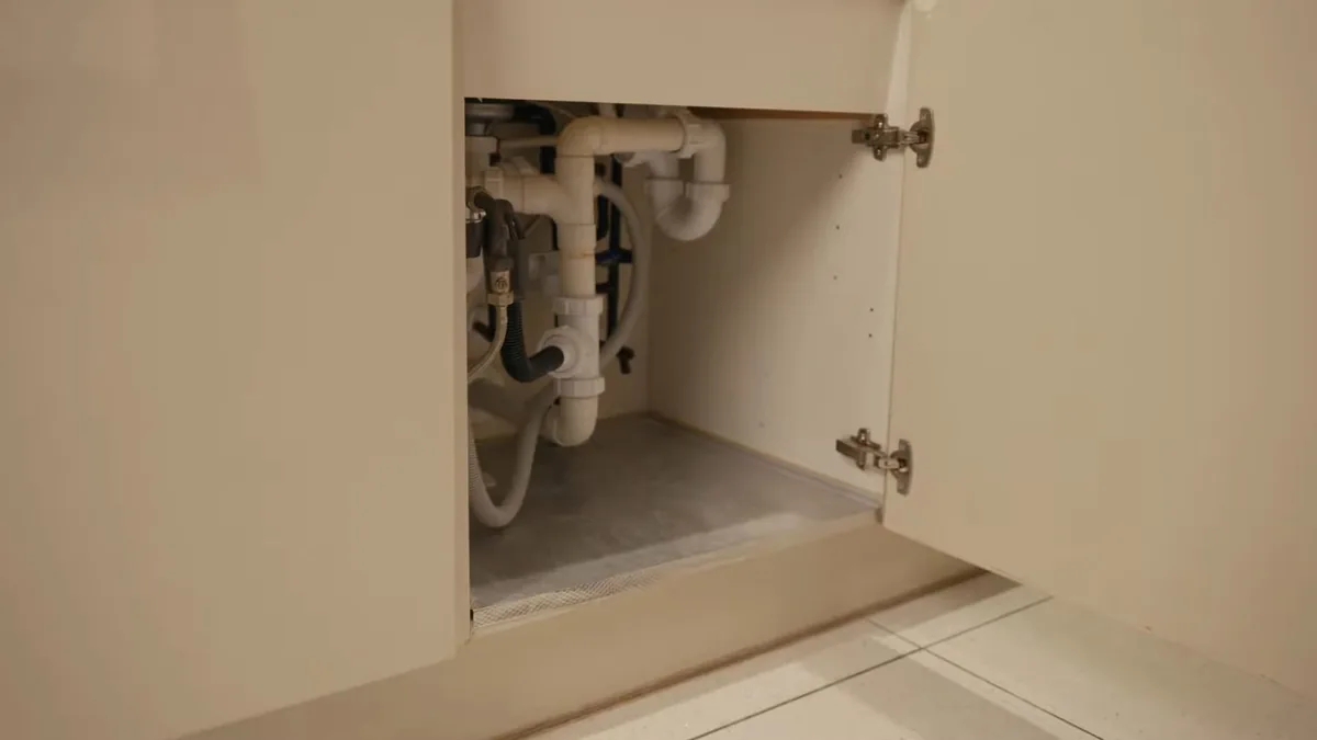Under-sink reverse osmosis filtration tubing and cartridges for Plumber in Irvine, CA in Irvine